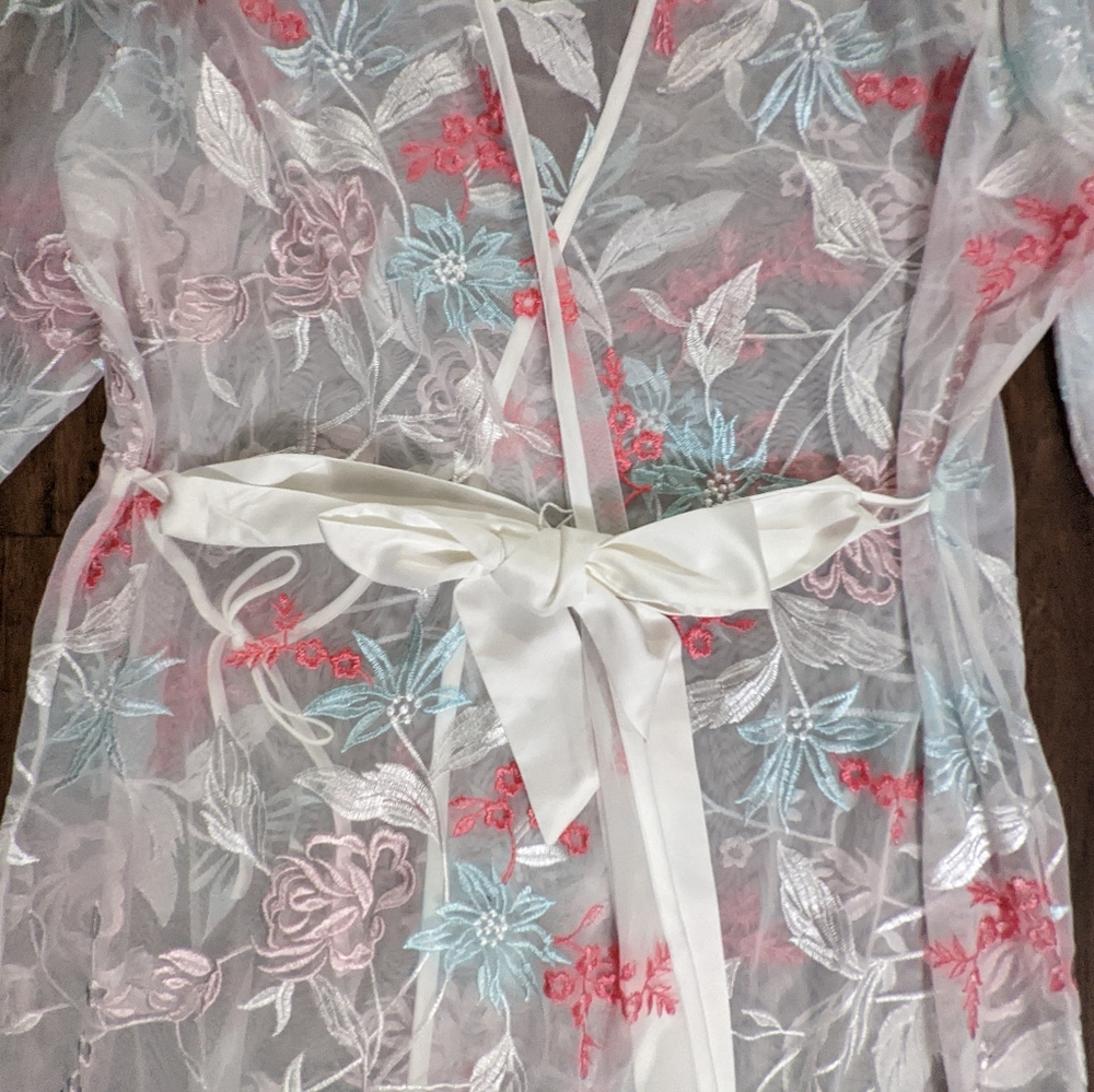 INC Intimates Floral Embroidered Kimono Robe Medium - Picture 4 of 5